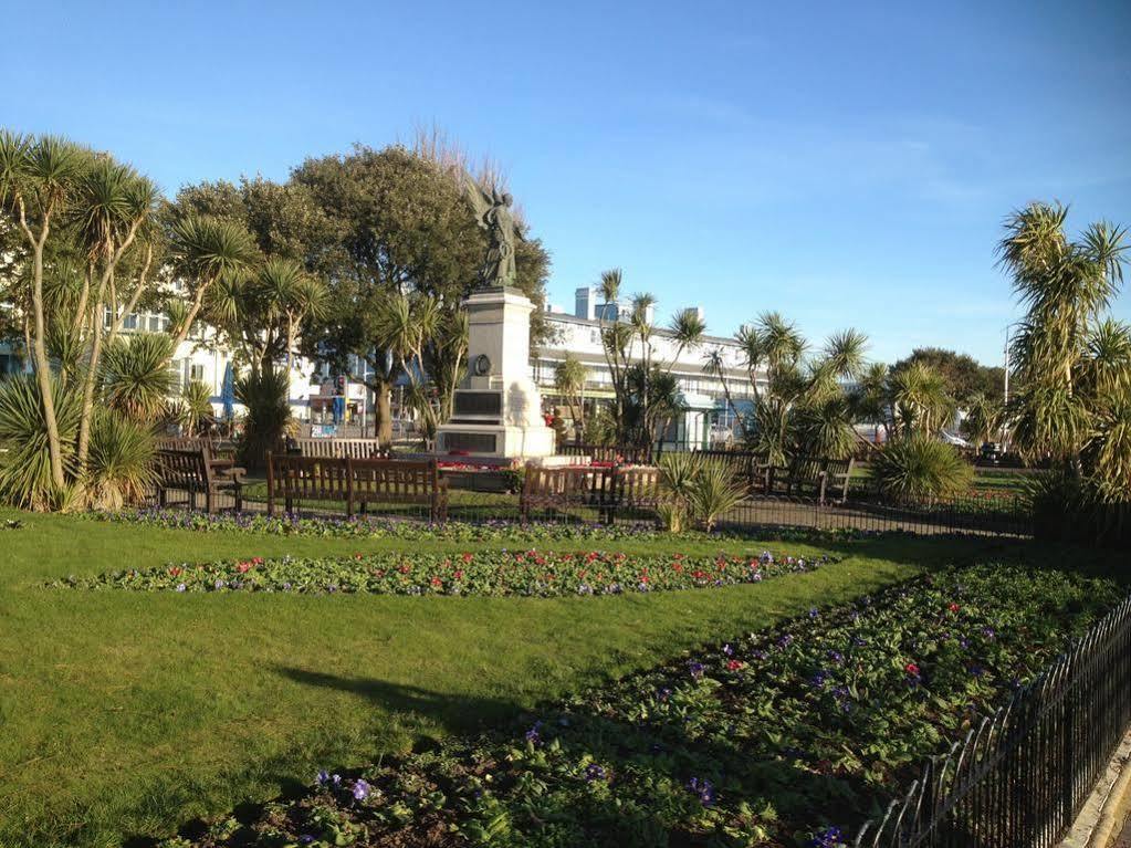 The Beeches Clacton-on-Sea Ngoại thất bức ảnh