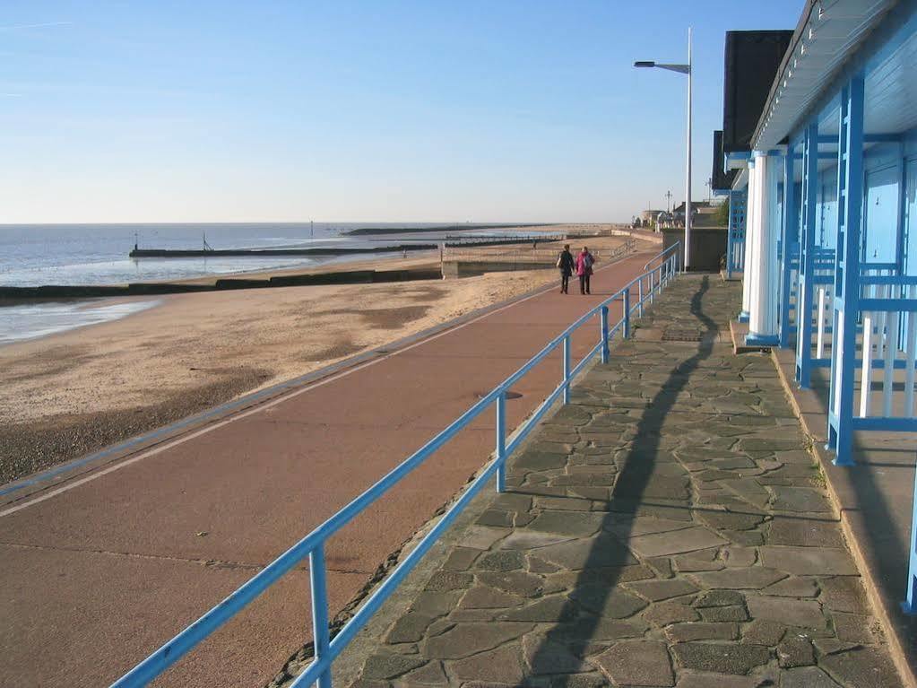 The Beeches Clacton-on-Sea Ngoại thất bức ảnh