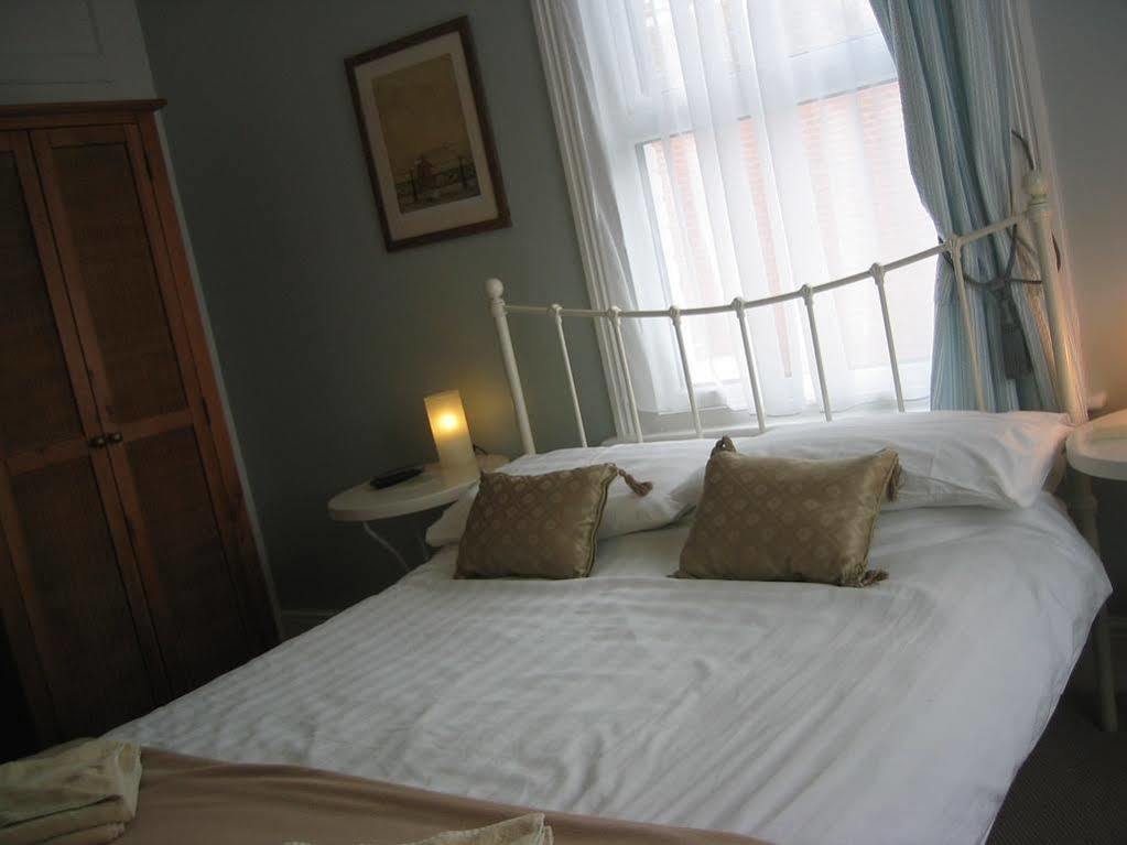 The Beeches Clacton-on-Sea Ngoại thất bức ảnh
