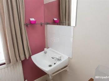 The Beeches Clacton-on-Sea Ngoại thất bức ảnh